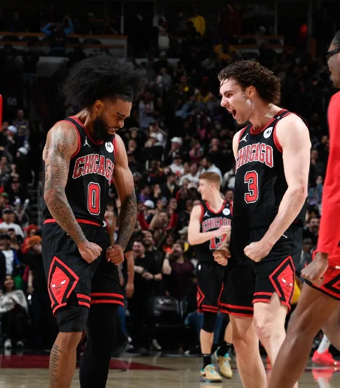 包含公牛翻盘勇士,利拉德送出助攻的词条 包含公牛翻盘勇士,利拉德送出助攻的词条