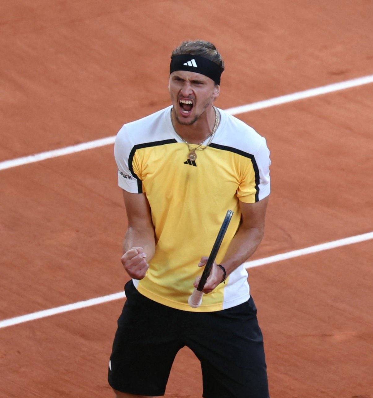 意大利网球队横扫澳大利亚网球队,兹维列夫送出助攻的简单介绍 意大利网球队横扫澳大利亚网球队,兹维列夫送出助攻的简单介绍