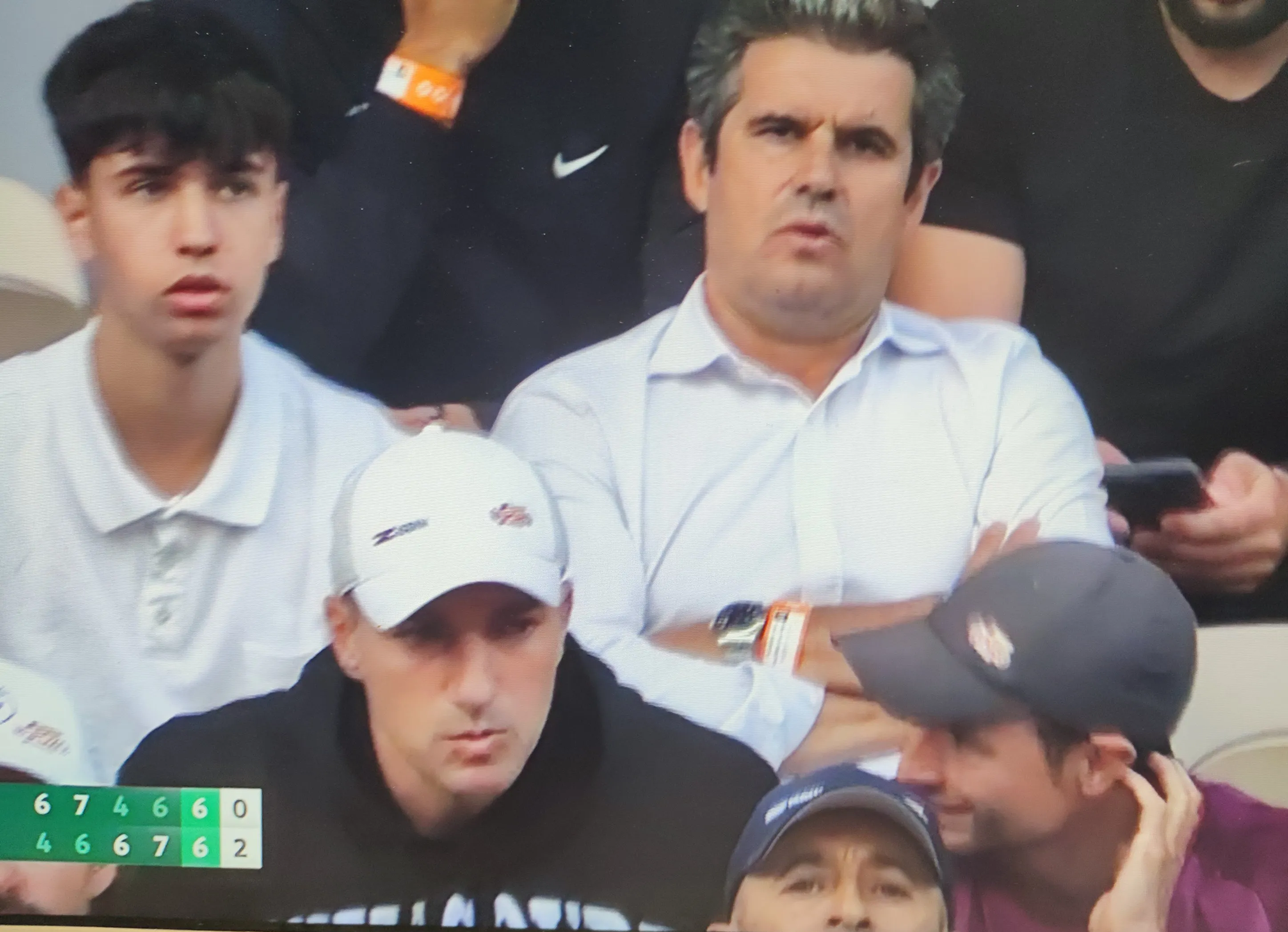 法国网球队碾压日本网球队,纳达尔制霸全场的简单介绍 法国网球队碾压日本网球队,纳达尔制霸全场的简单介绍