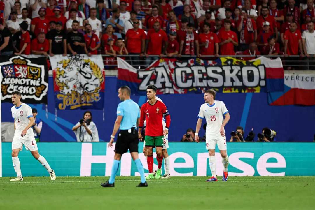 关于欧洲足球盛事中惊险刺激的比拼的信息 关于欧洲足球盛事中惊险刺激的比拼的信息