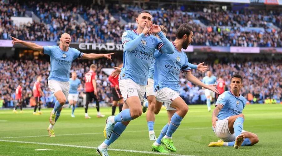 包含利物浦客场大胜曼城,扩大领先优势的词条 包含利物浦客场大胜曼城,扩大领先优势的词条