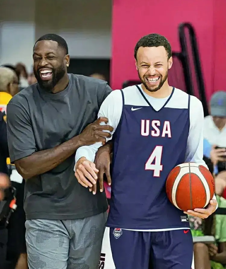 包含深圳队碾压广州队，霍勒迪关键制胜的词条