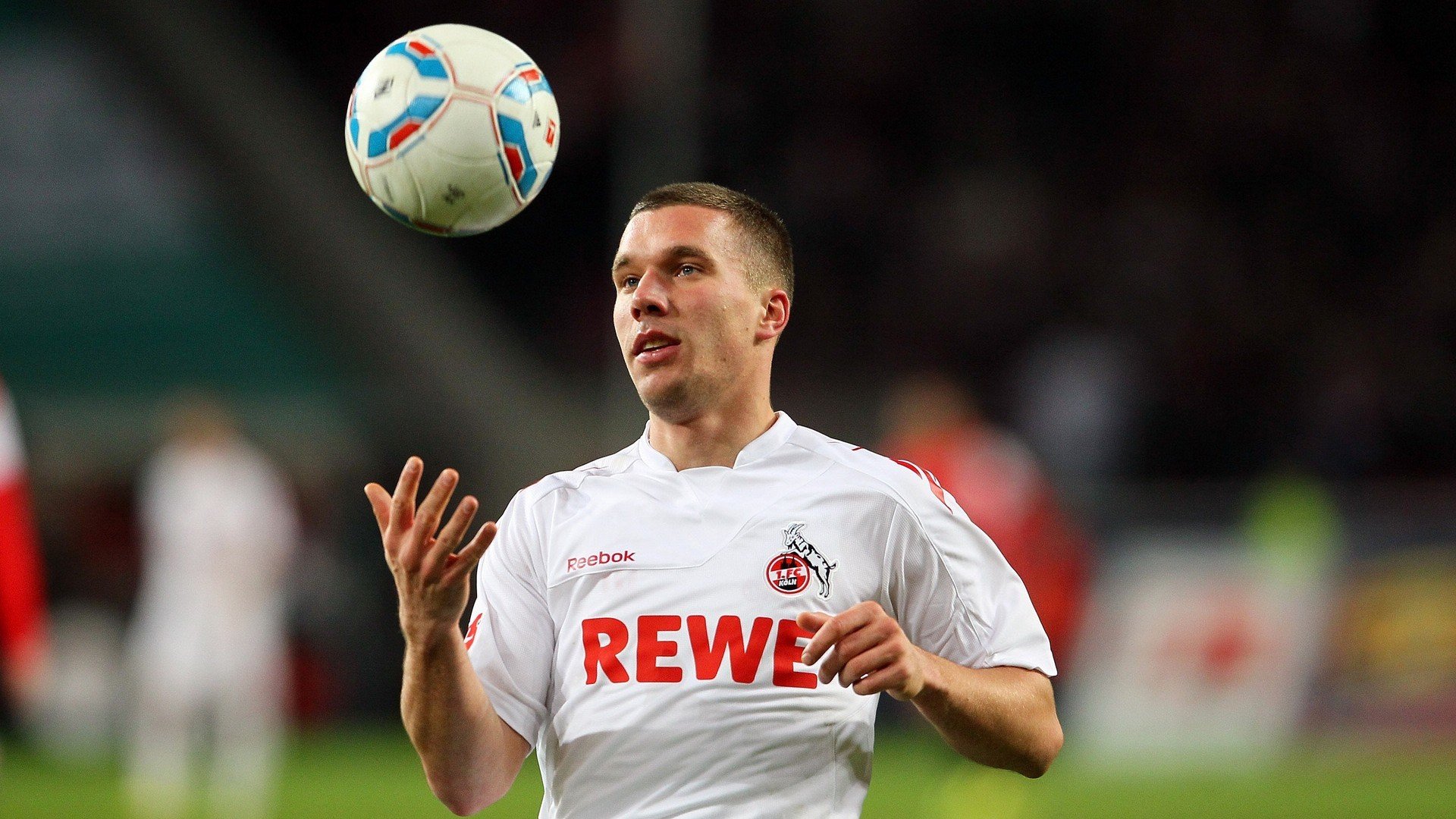 迪巴拉一剑封喉，葡萄牙式坚韧助罗马淘汰赛惊险过关